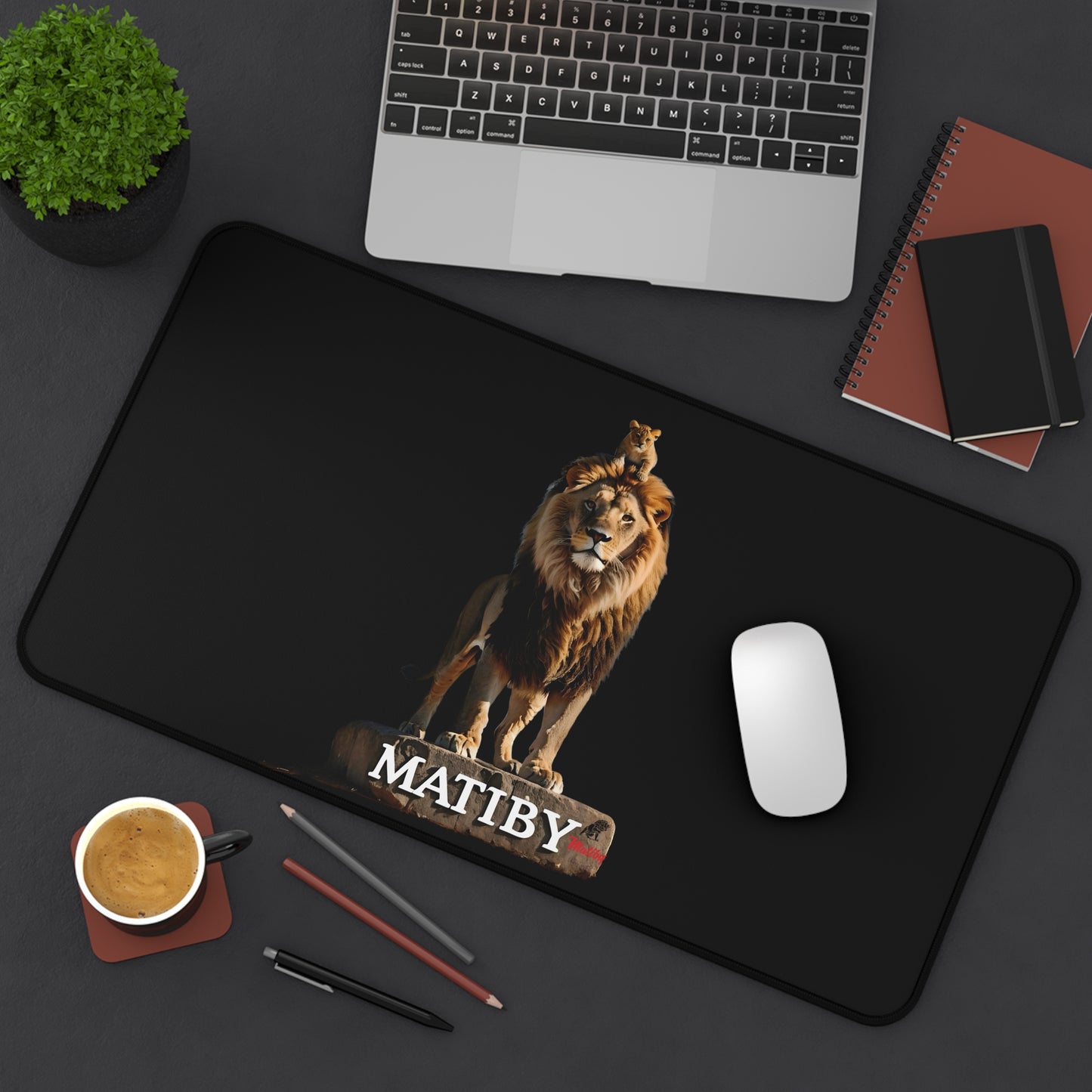 Matiby Lion Desk Mat, Black