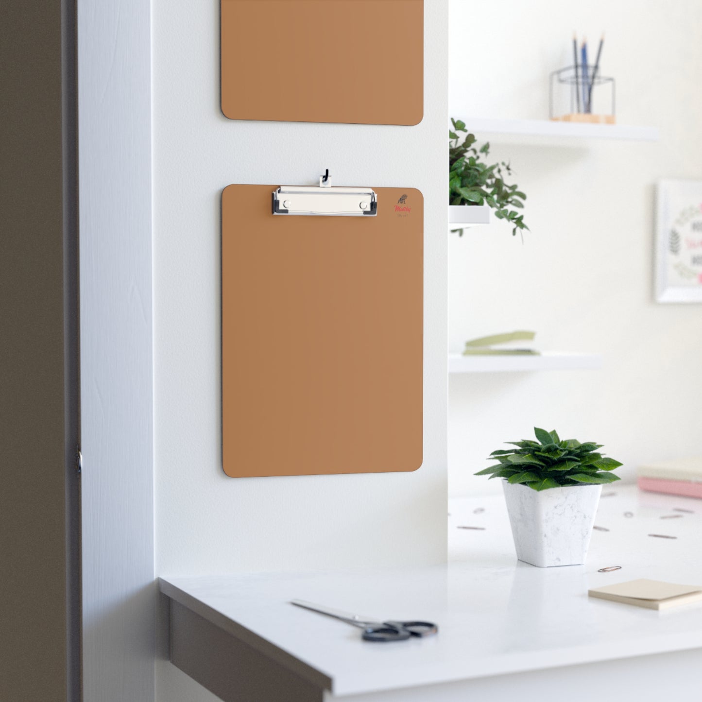 Matiby Clipboard Light Brown