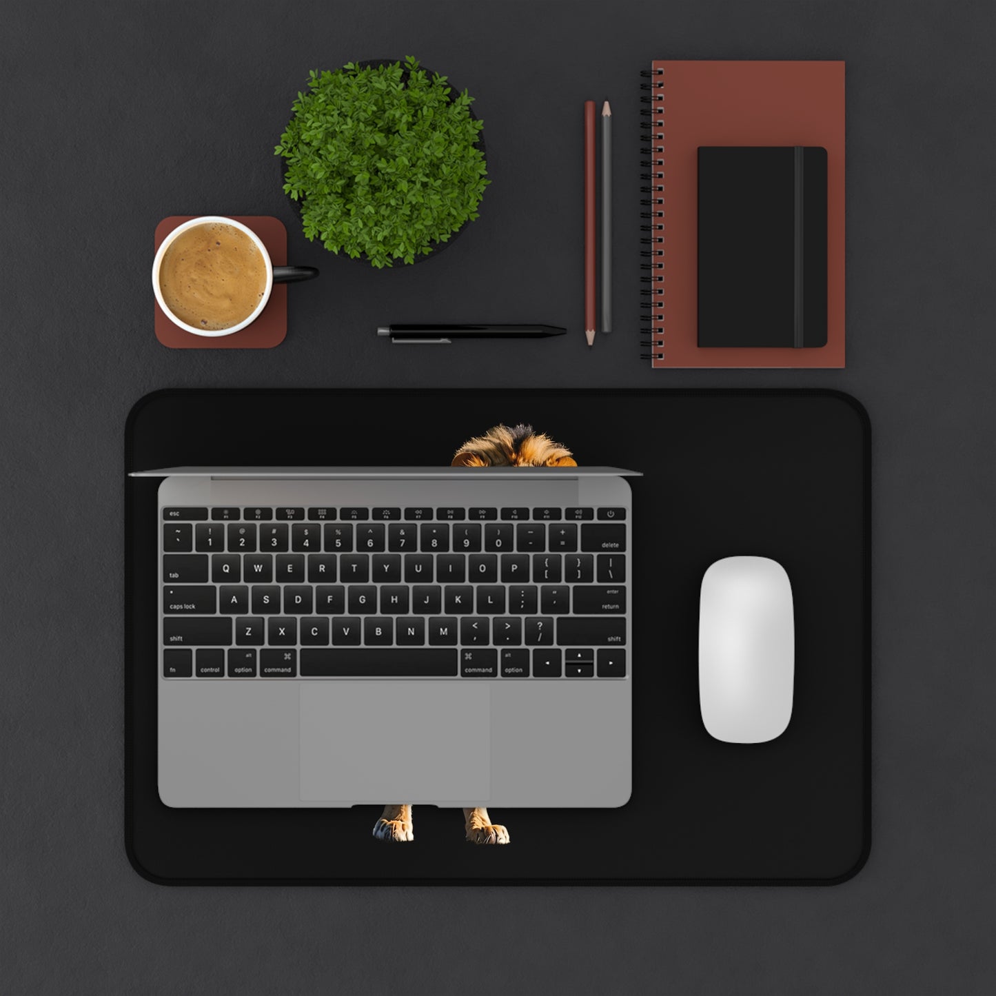 Matiby Lion Desk Mat, Black